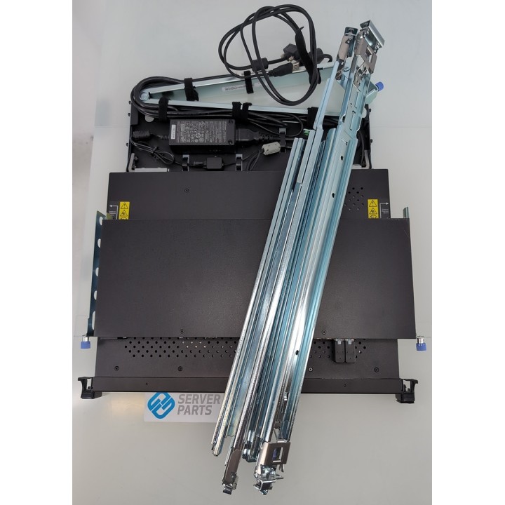 IBM 1723-8BX KVM-Skärm + 1754-HC3 KVM-Switch Rails