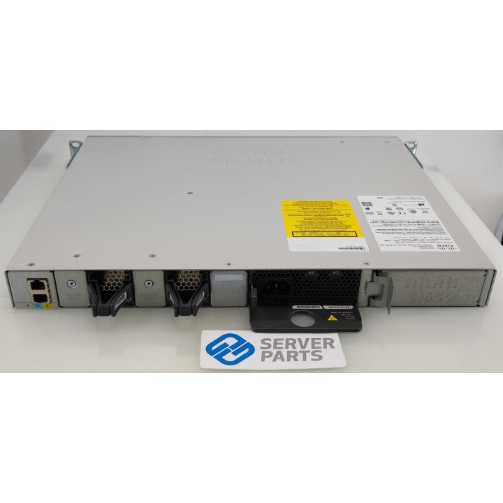 Cisco Catalyst 24-port Full PoE+ Switch 1xPSU C9200-24P-E med C9200-NM-4G